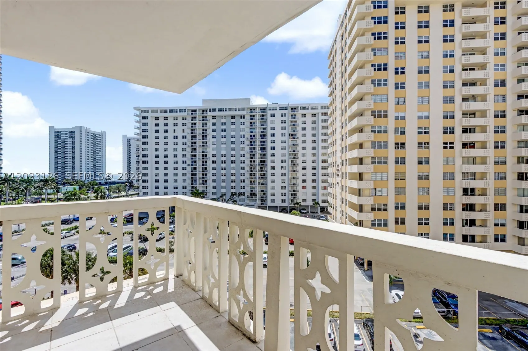 1825 S Ocean Dr #609