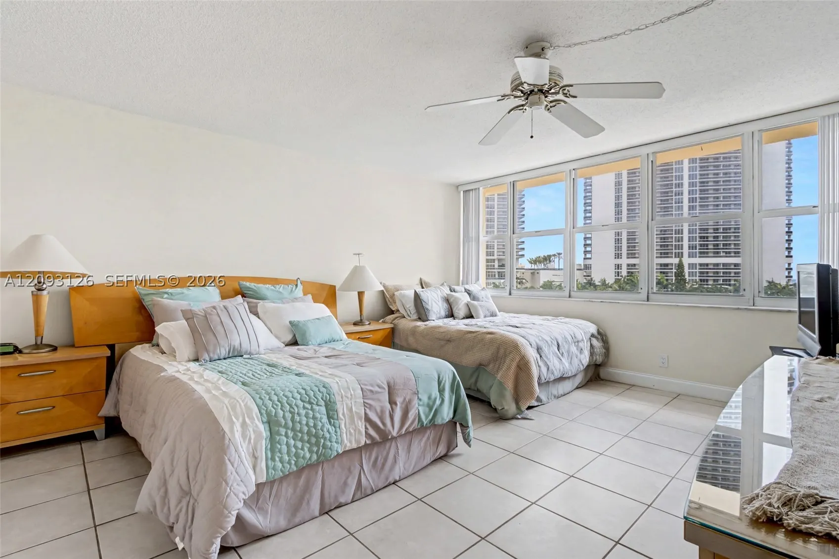1825 S Ocean Dr #609