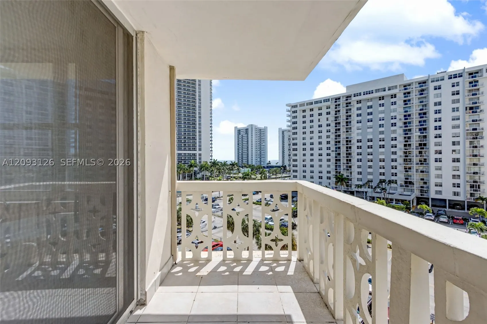 1825 S Ocean Dr #609