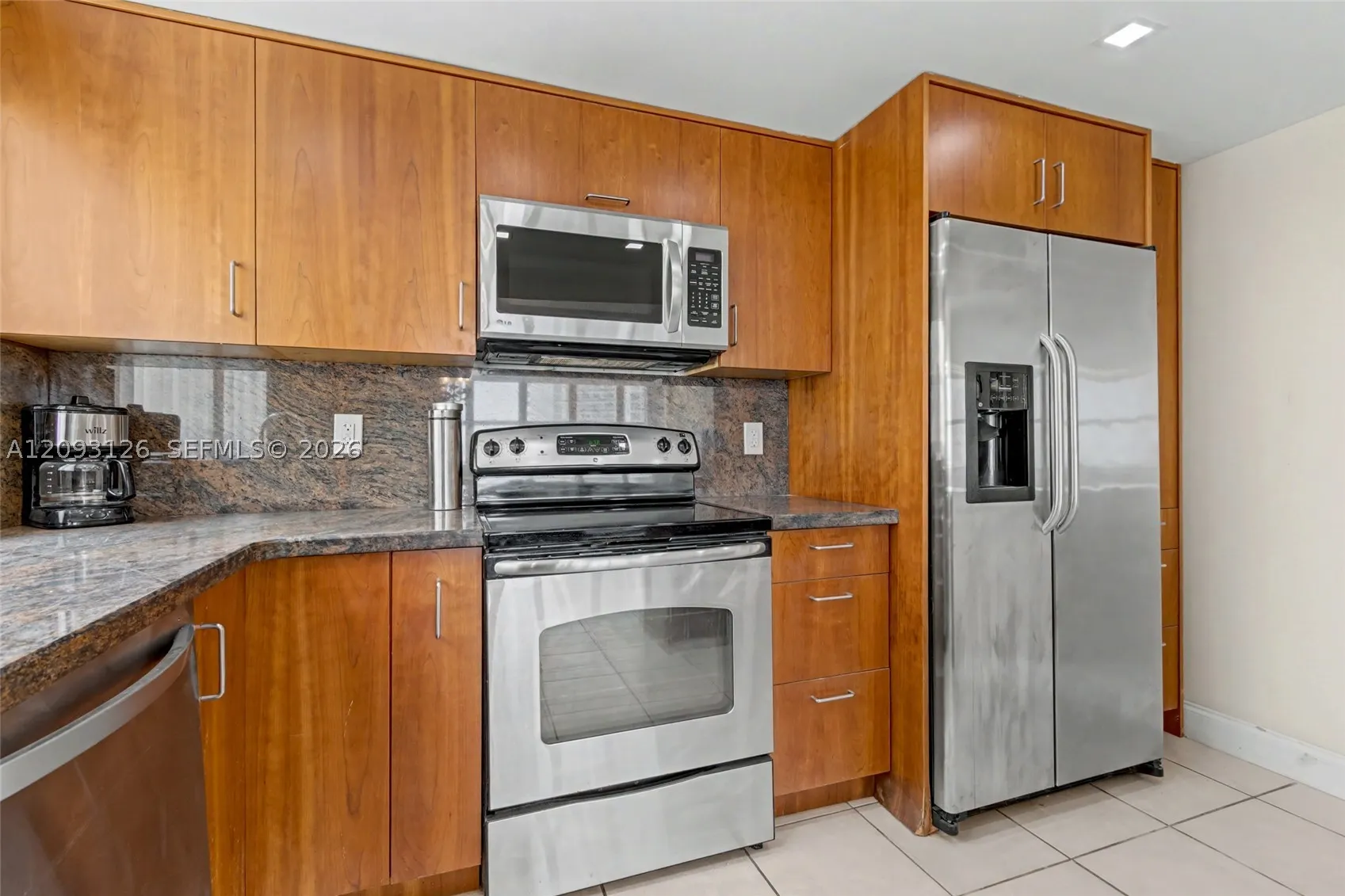 1825 S Ocean Dr #609