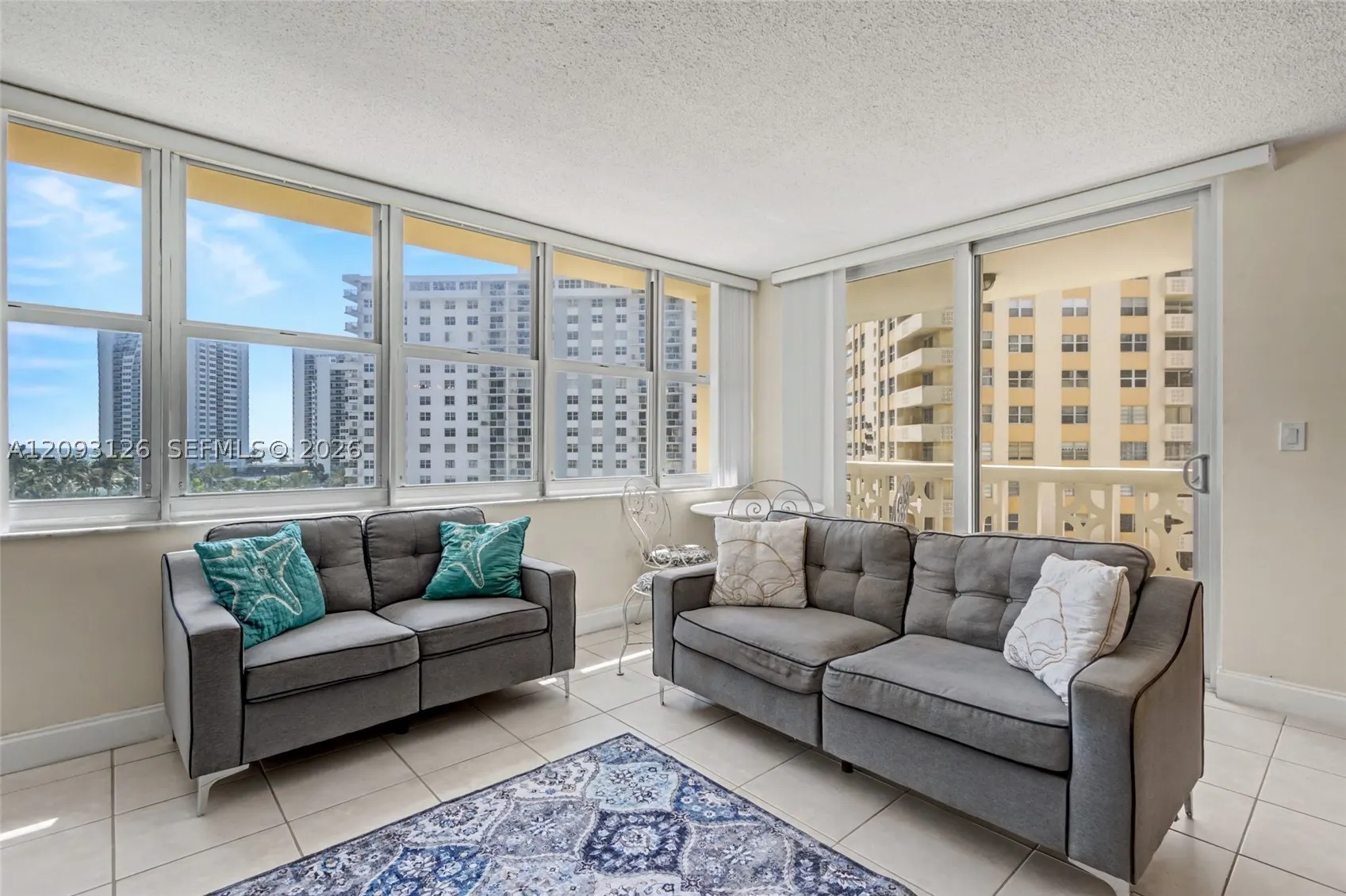 1825 S Ocean Dr #609