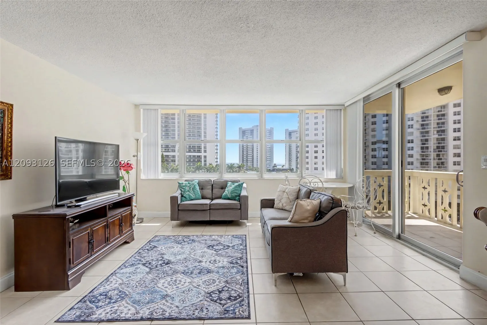 1825 S Ocean Dr #609