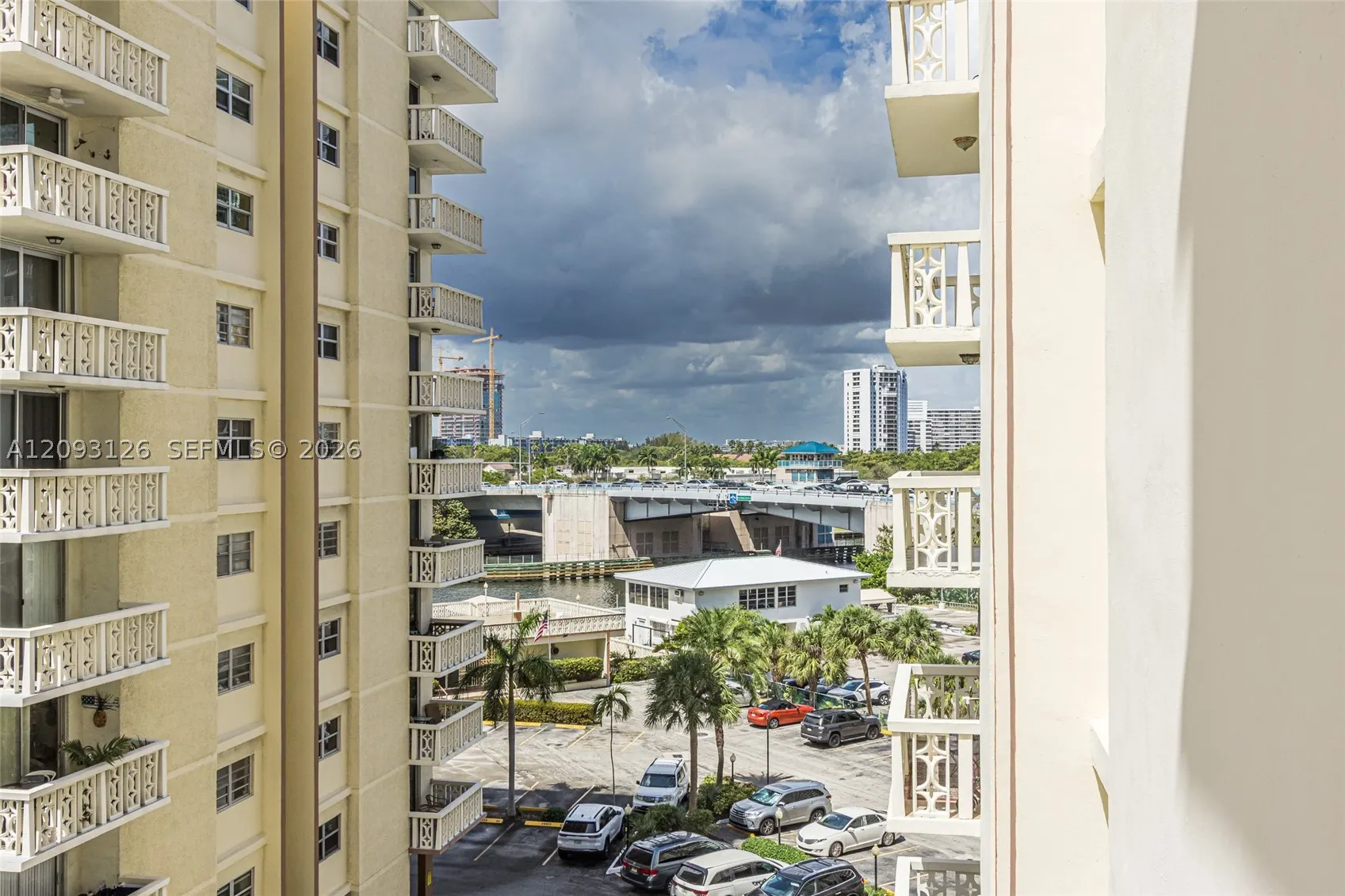 1825 S Ocean Dr #609