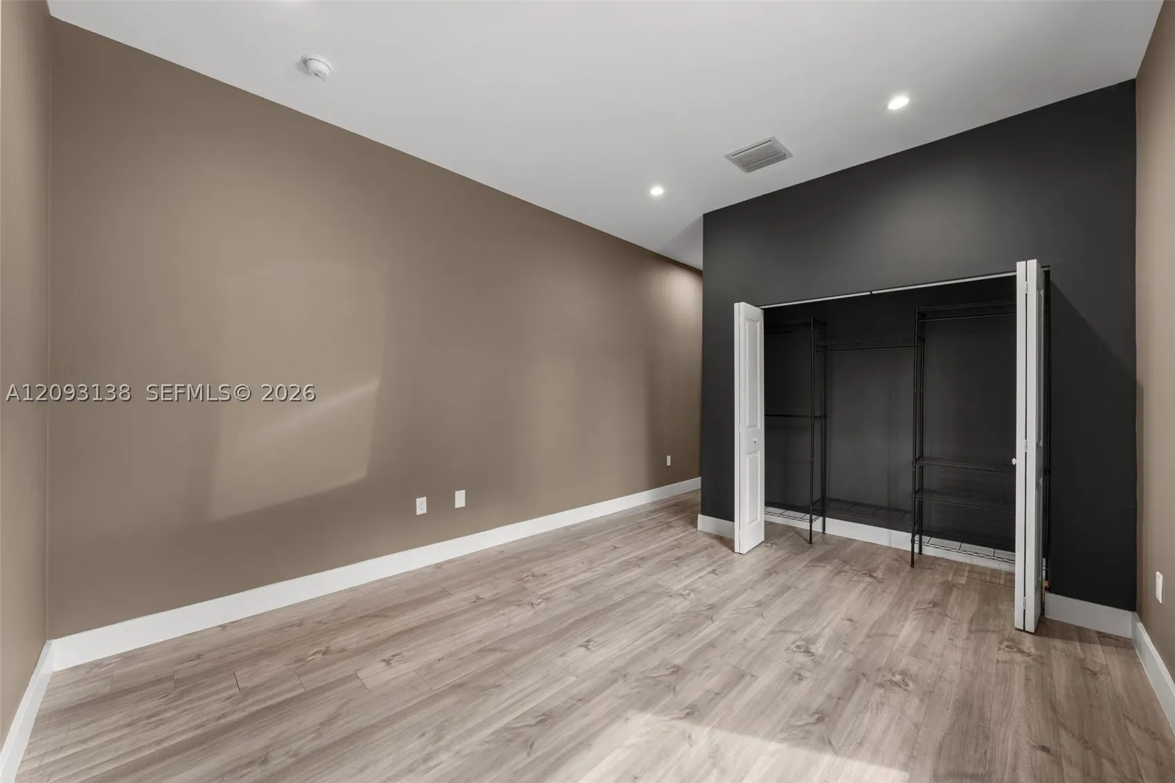 808 NW 5th Ter