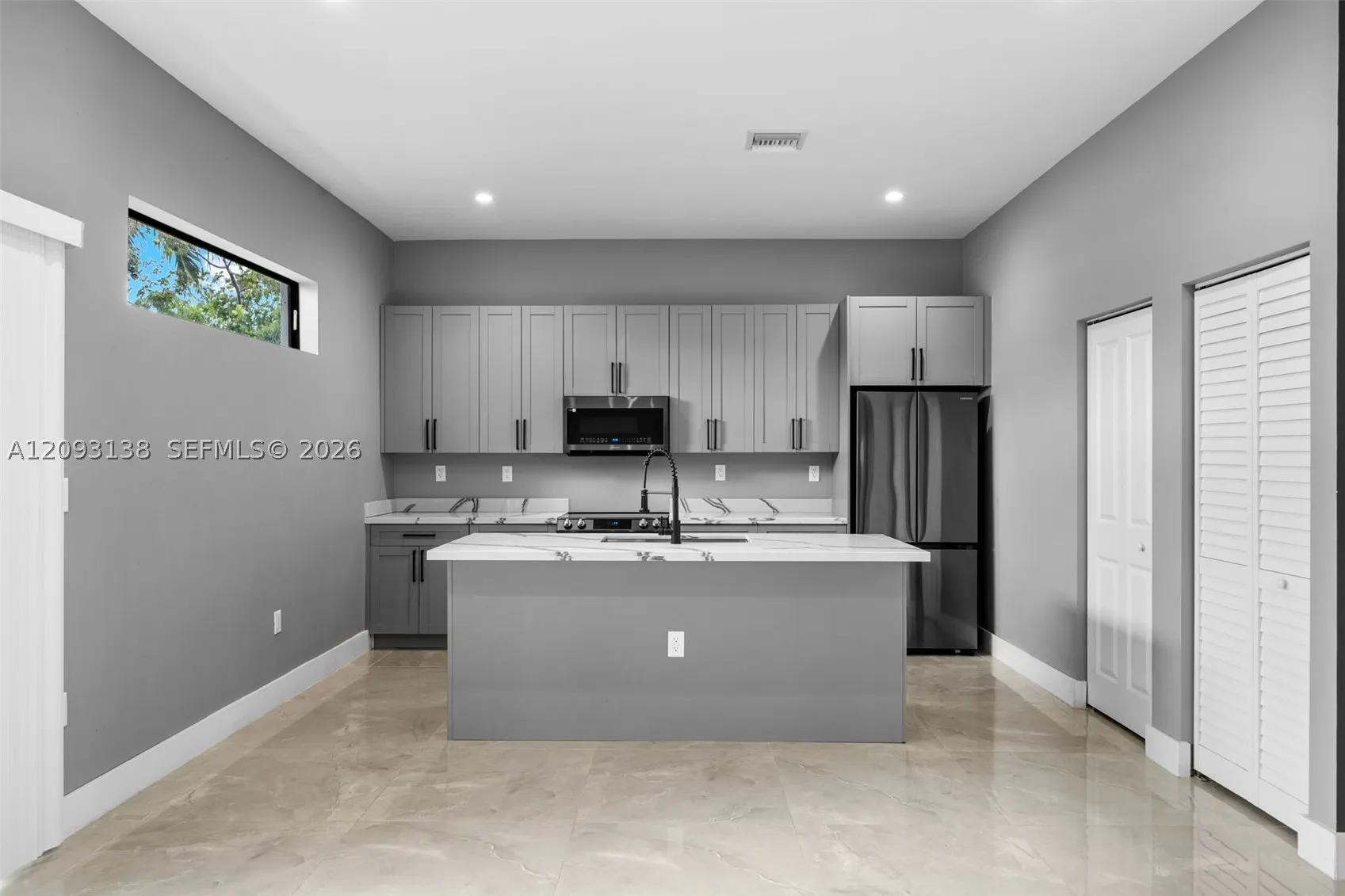 808 NW 5th Ter