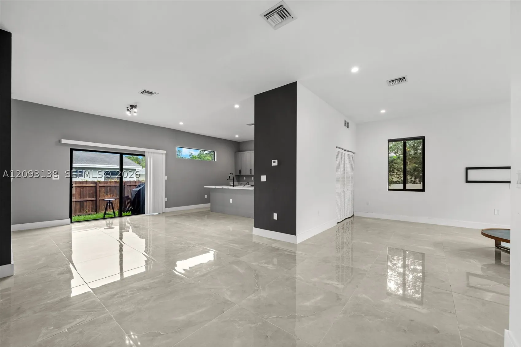 808 NW 5th Ter