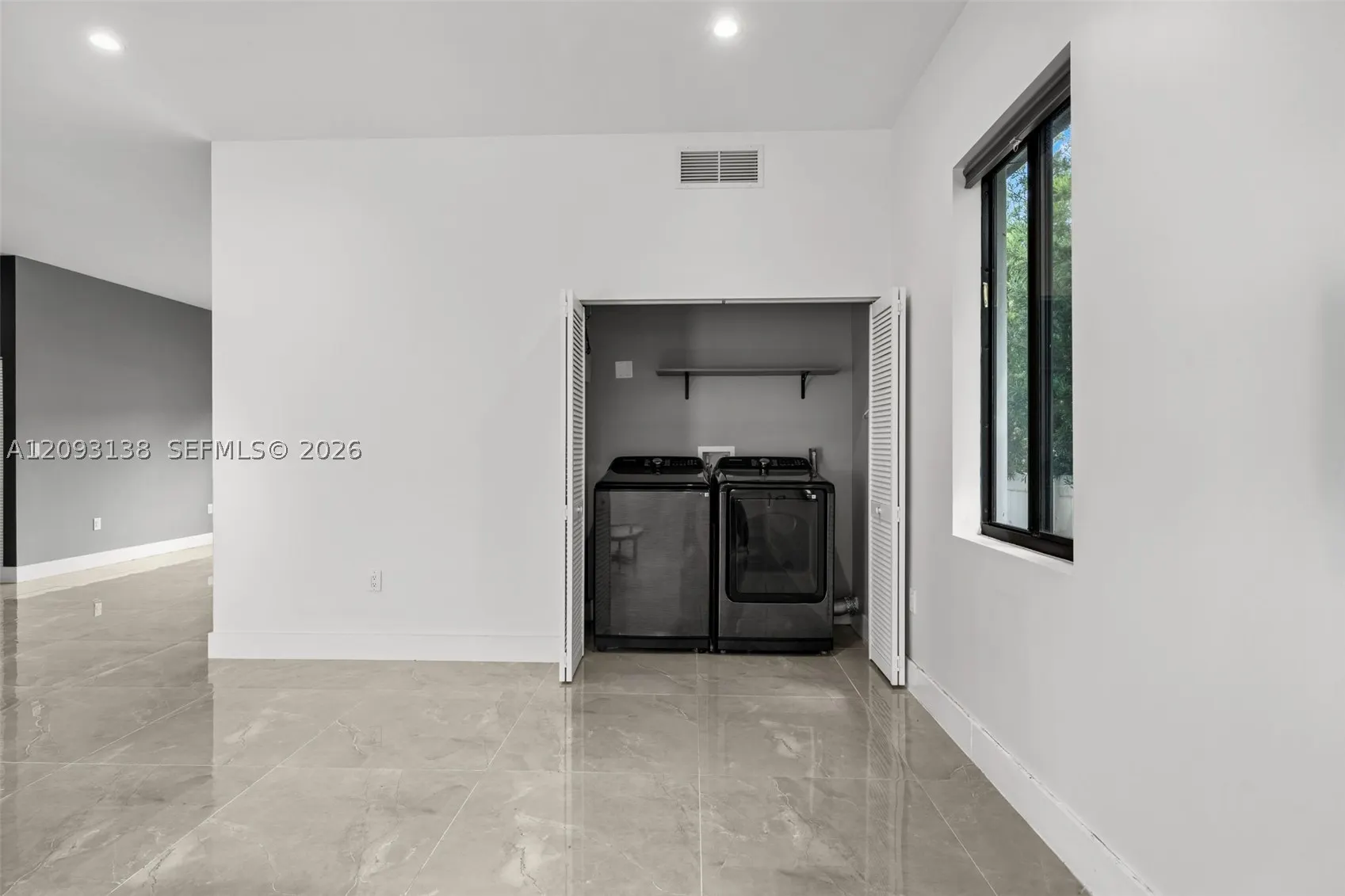 808 NW 5th Ter