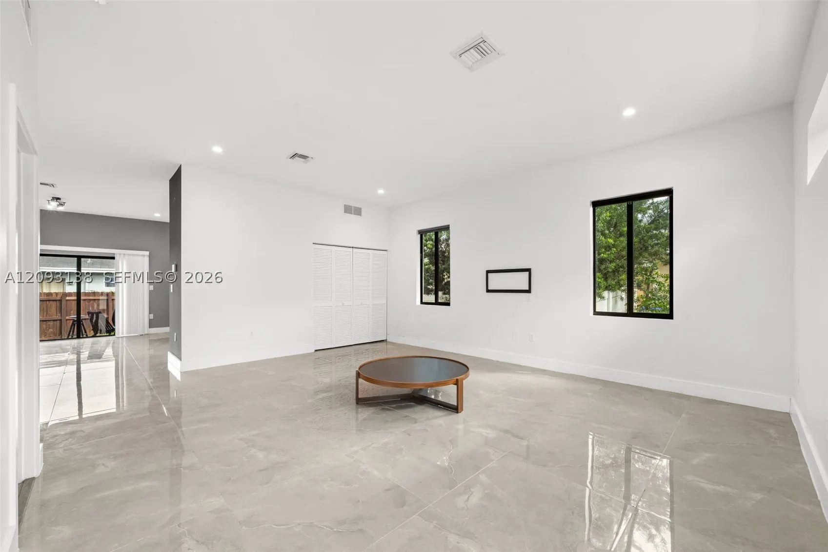 808 NW 5th Ter