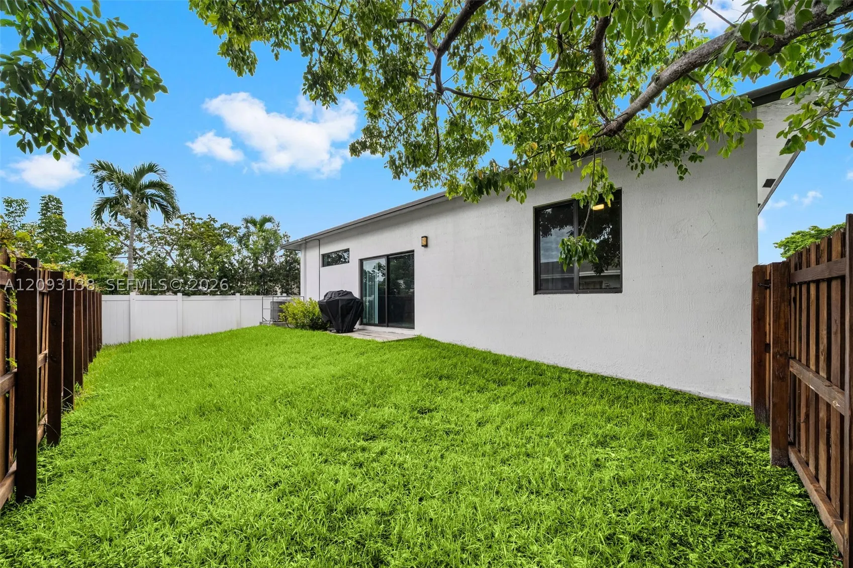 808 NW 5th Ter