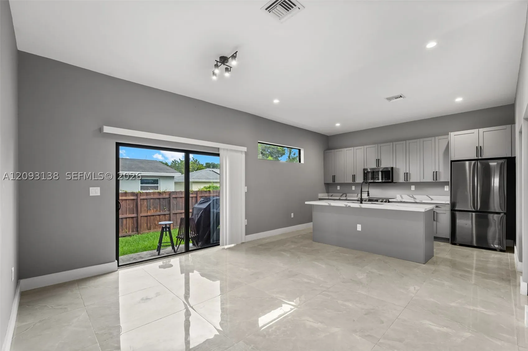 808 NW 5th Ter