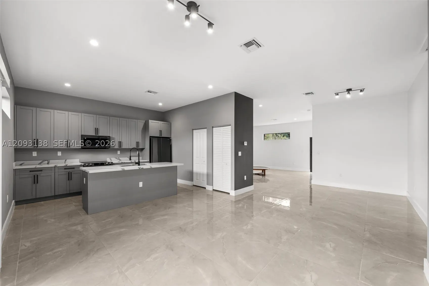 808 NW 5th Ter
