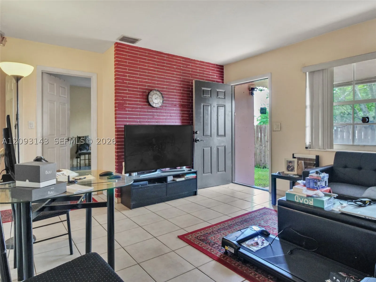 401 - 403 SW 4th Ter