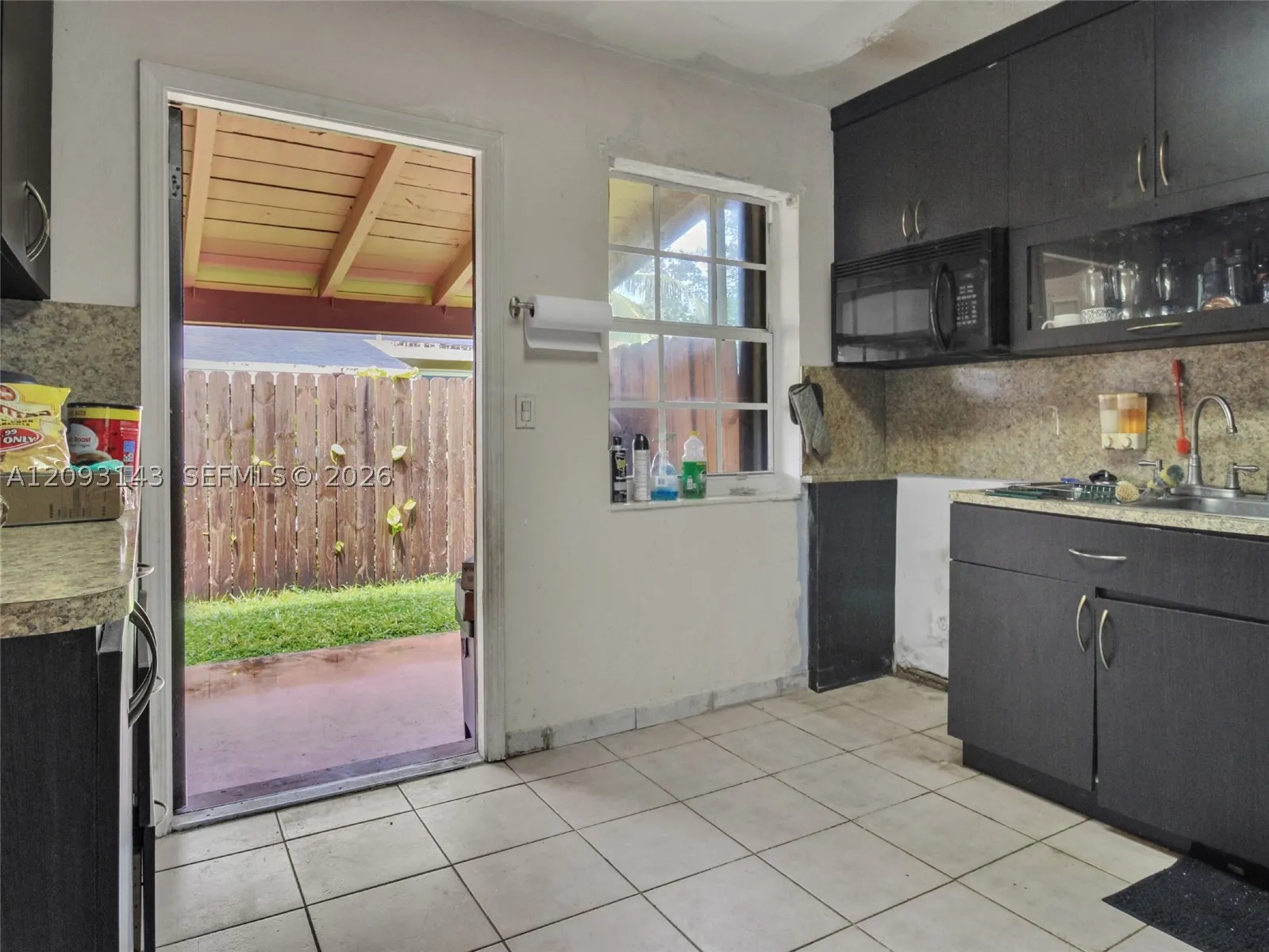401 - 403 SW 4th Ter
