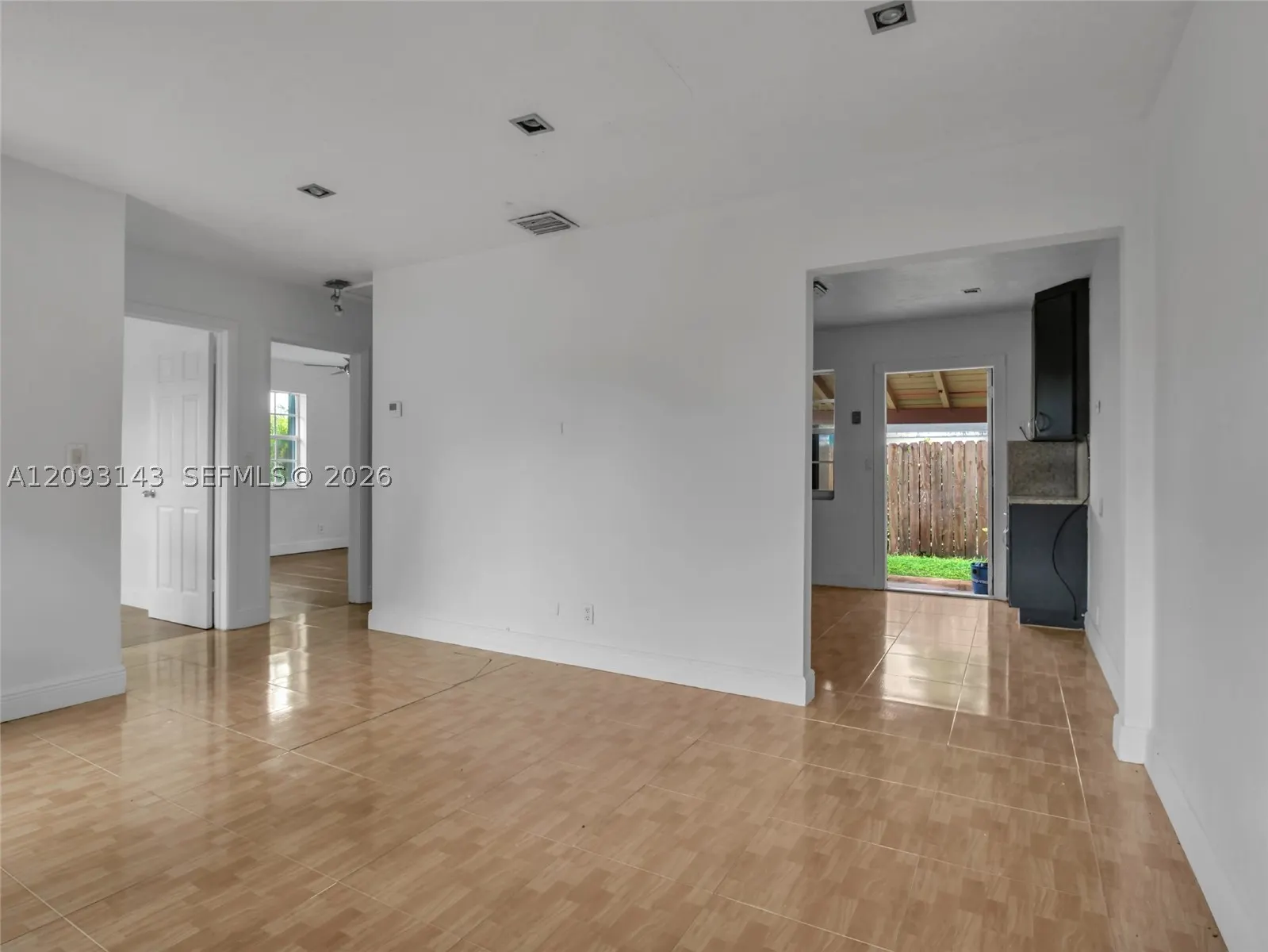 401 - 403 SW 4th Ter