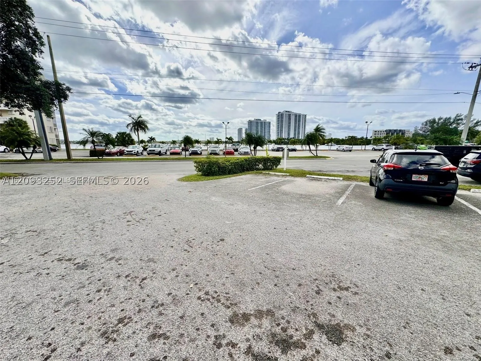 2905 Point East Dr #L102