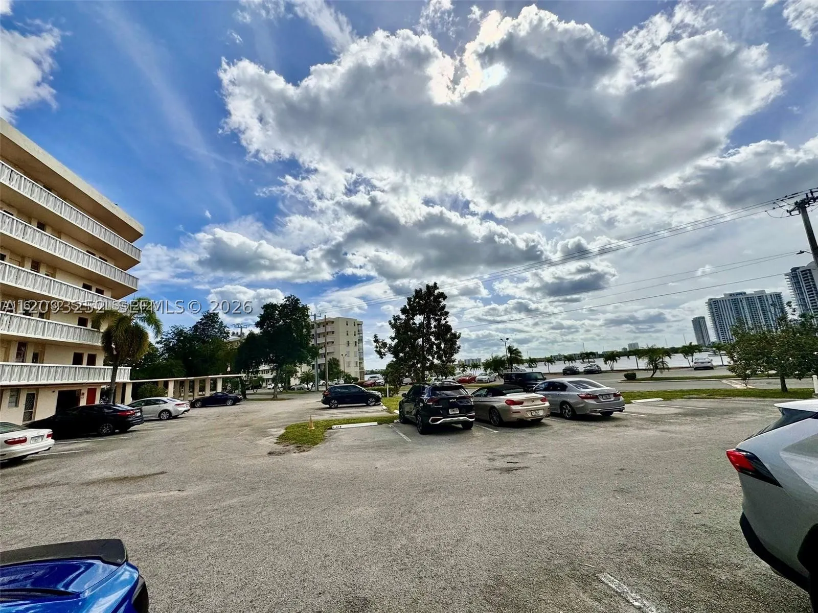 2905 Point East Dr #L102