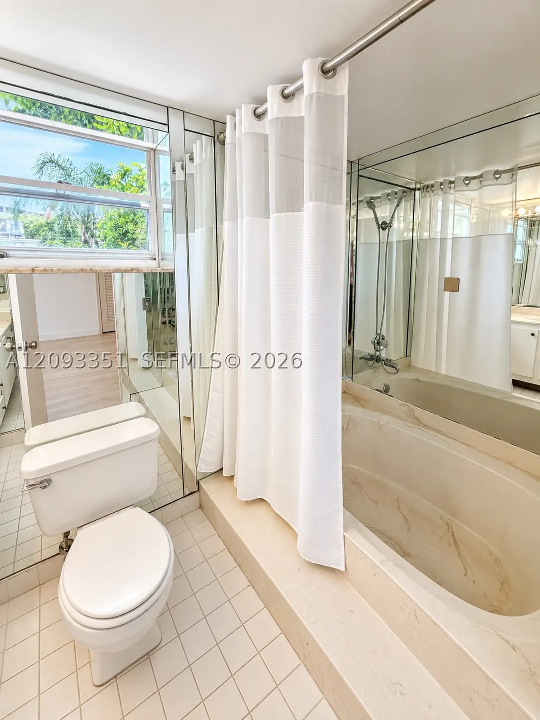 712 NE 26th Ave