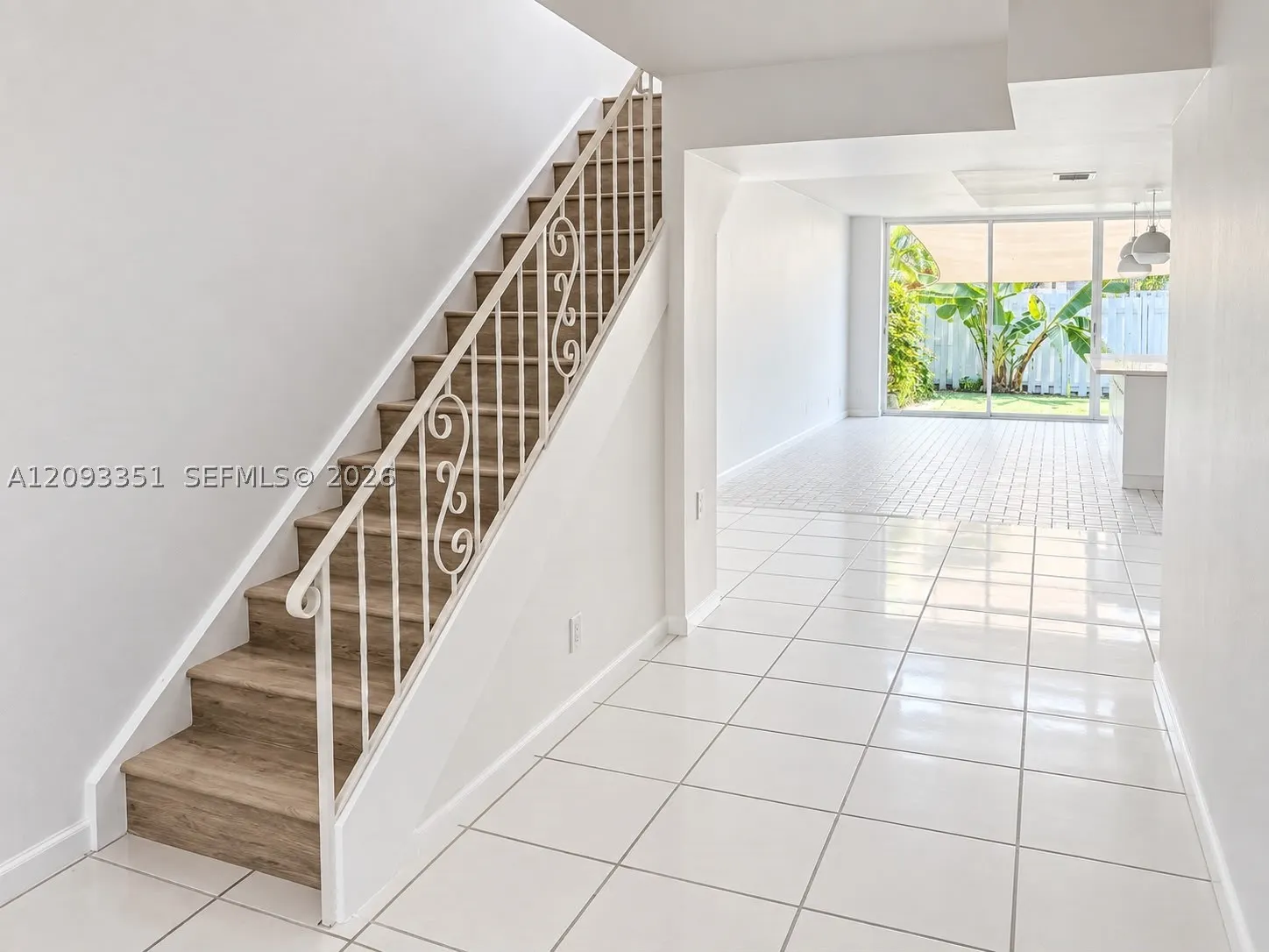 712 NE 26th Ave