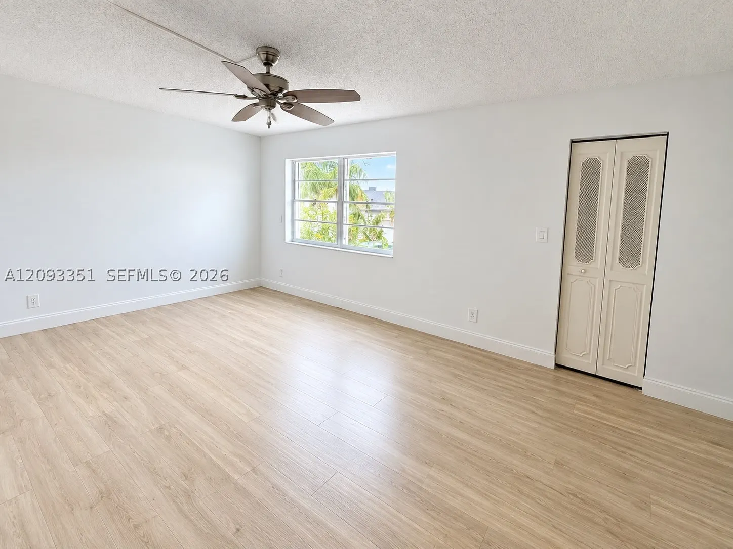 712 NE 26th Ave