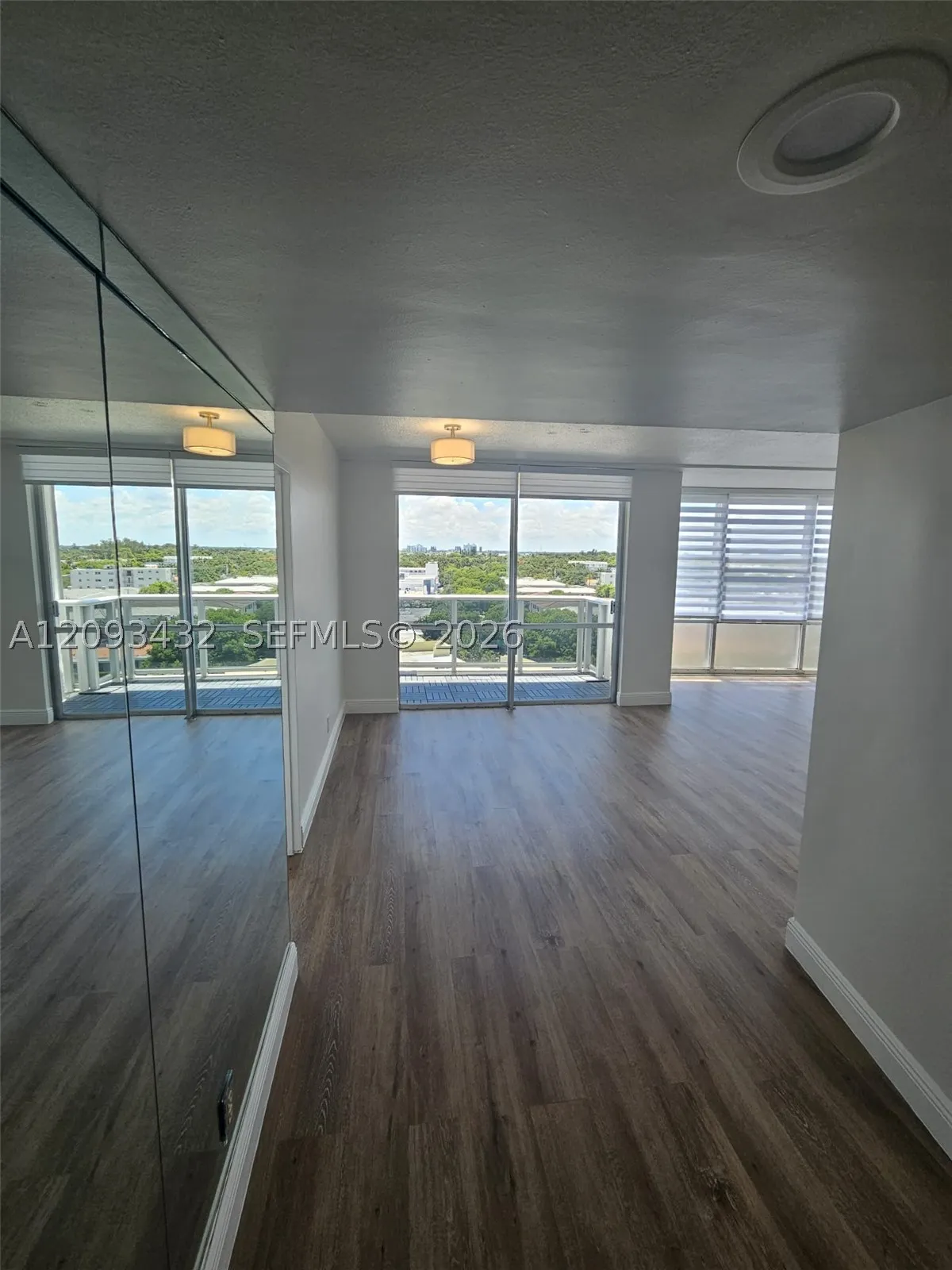 900 Bay Dr #721
