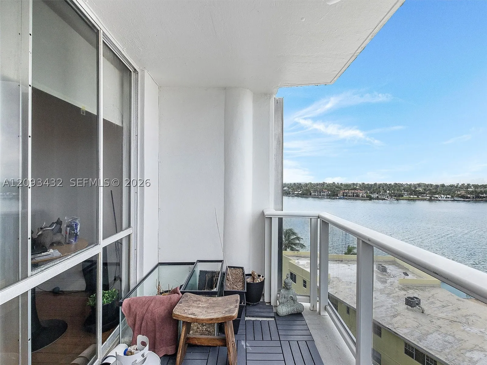 900 Bay Dr #721