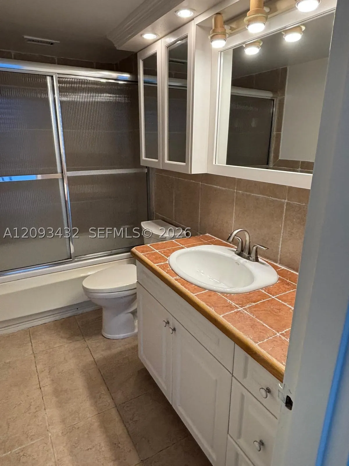 900 Bay Dr #721