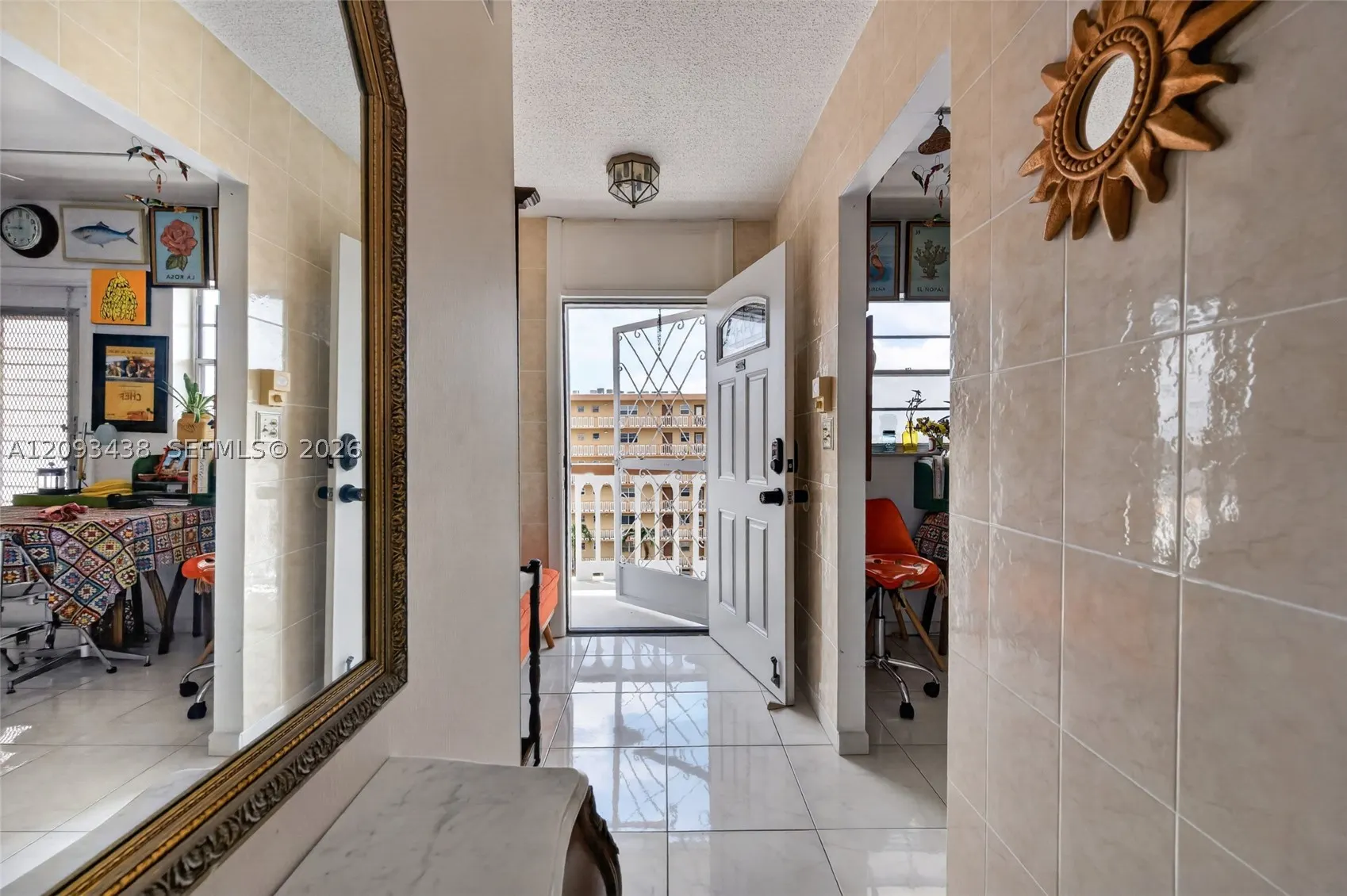 610 NE 12th Ave #602