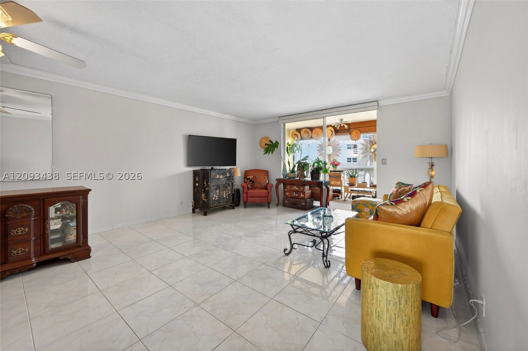 610 NE 12th Ave #602