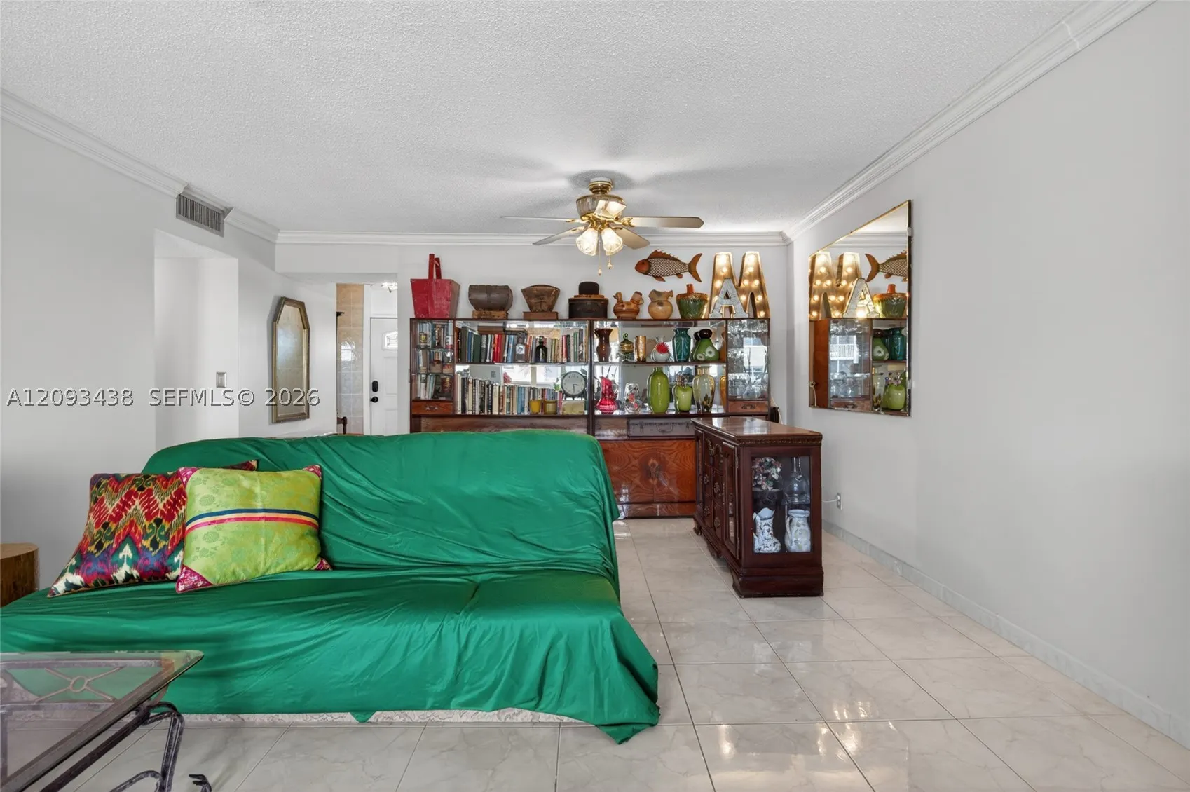 610 NE 12th Ave #602