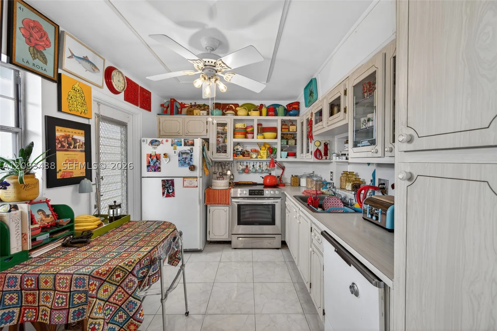 610 NE 12th Ave #602