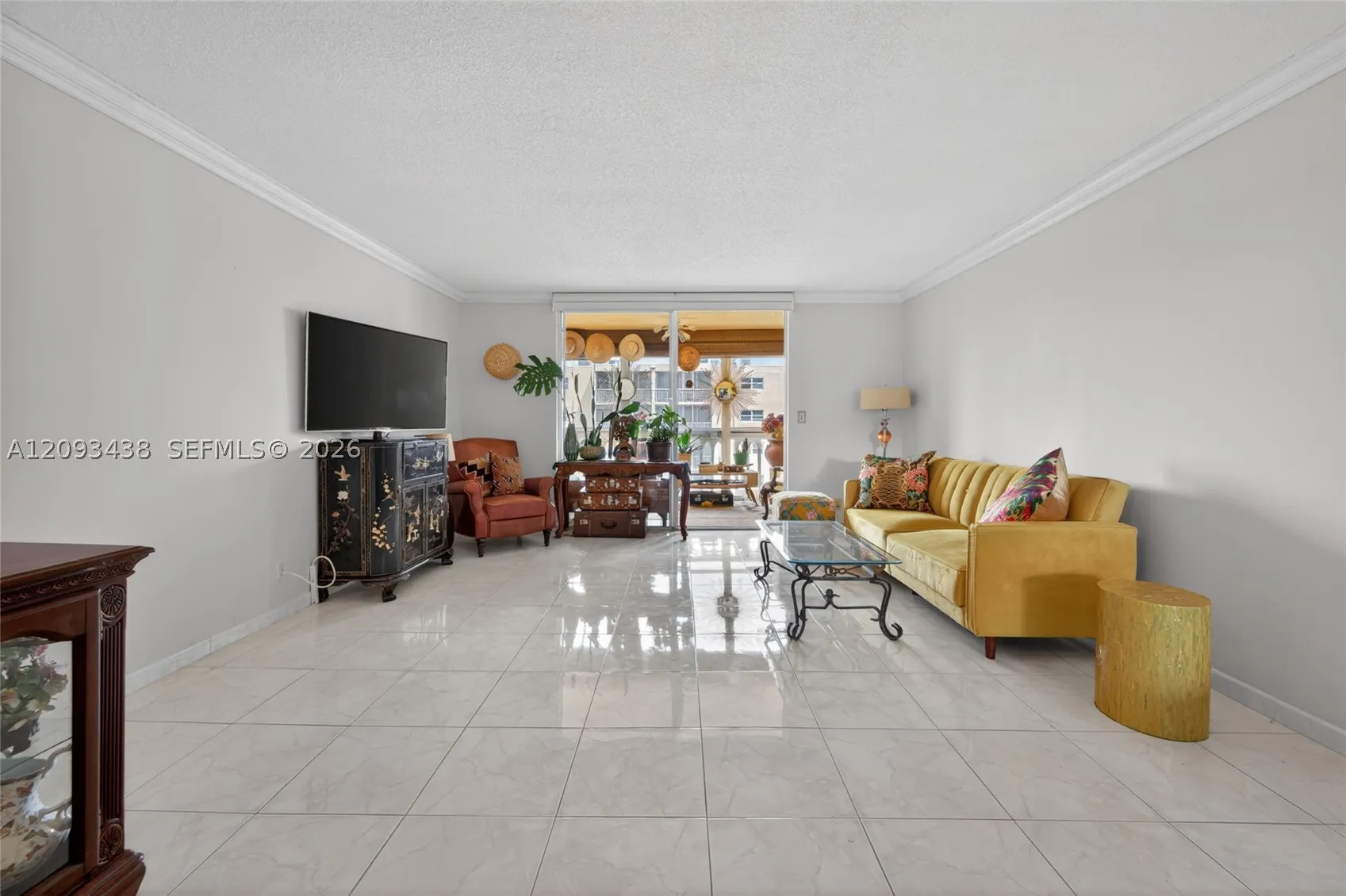 610 NE 12th Ave #602