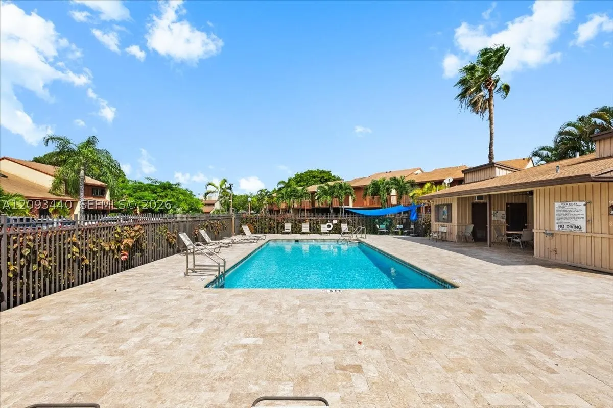 458 SE 11th Ter