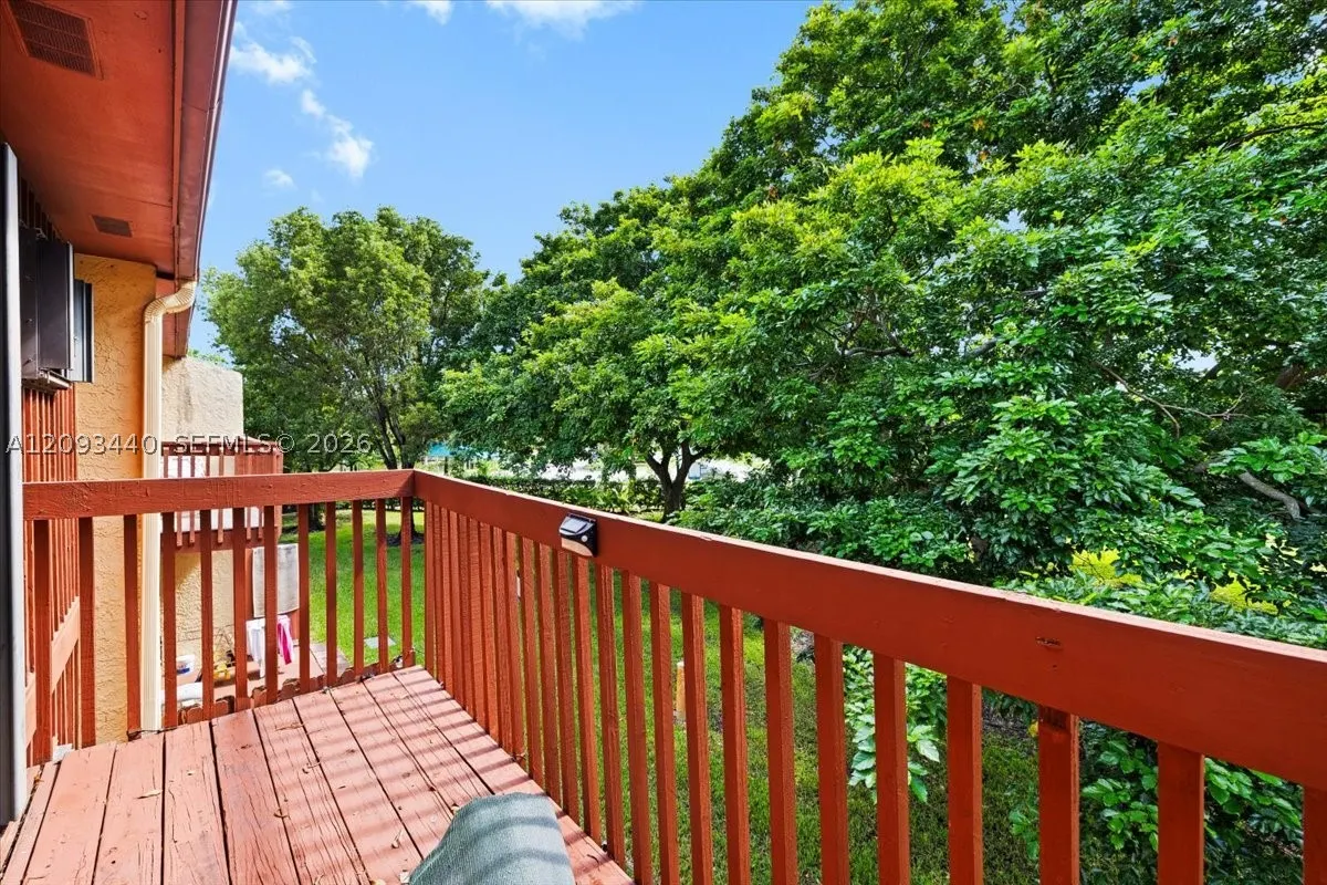 458 SE 11th Ter