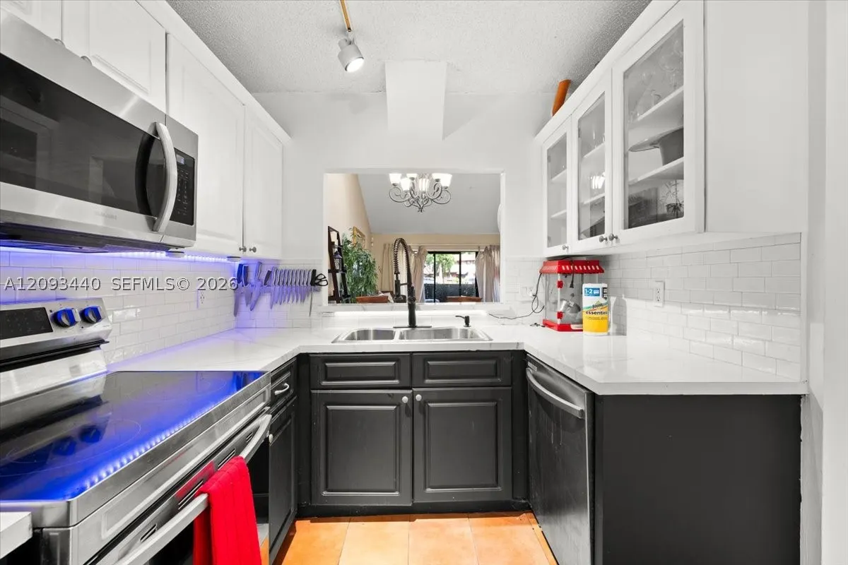 458 SE 11th Ter