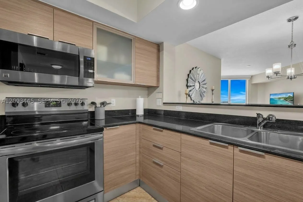 16699 Collins Ave #3010