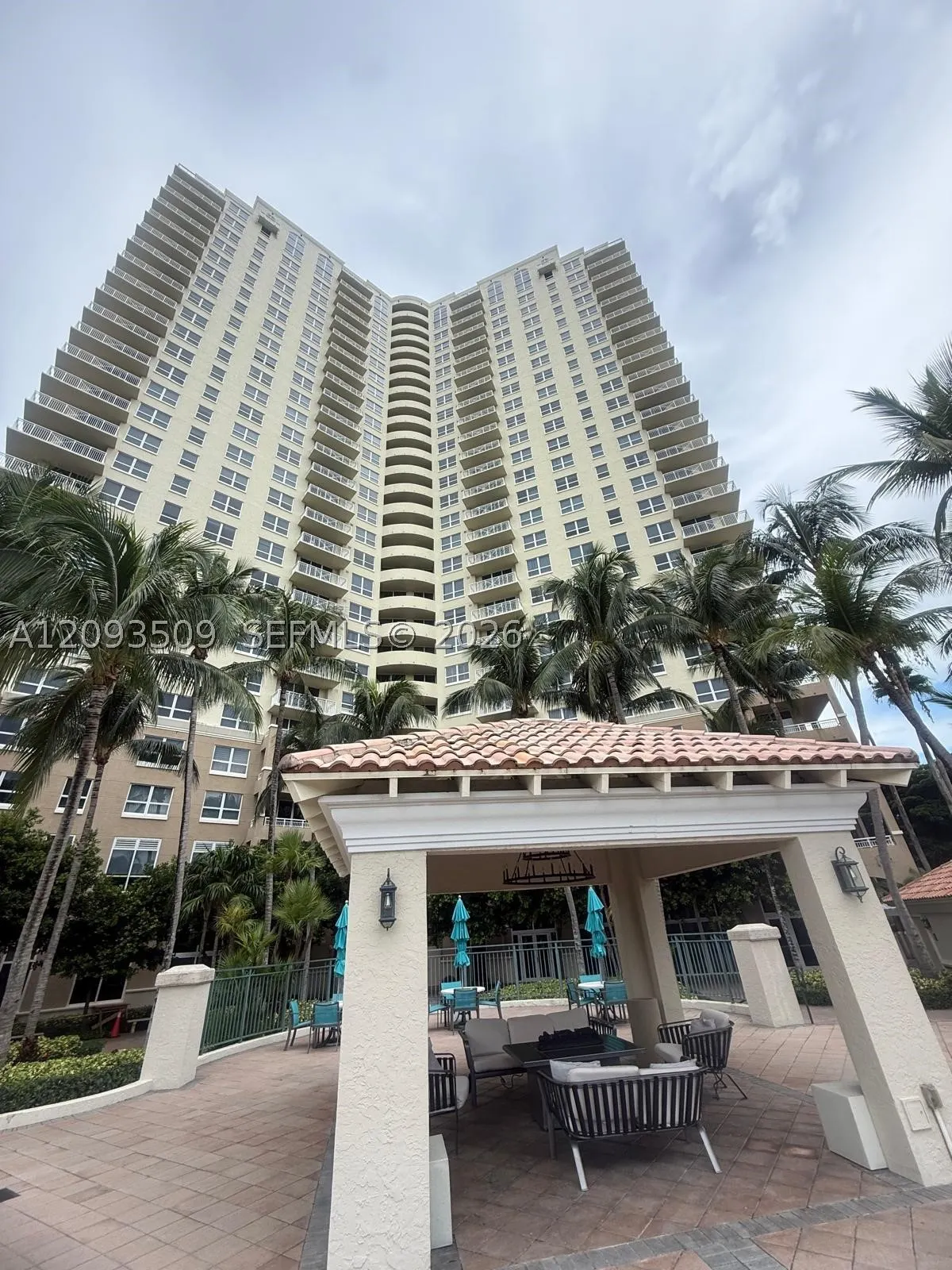 19501 W Country Club Dr #TS-03