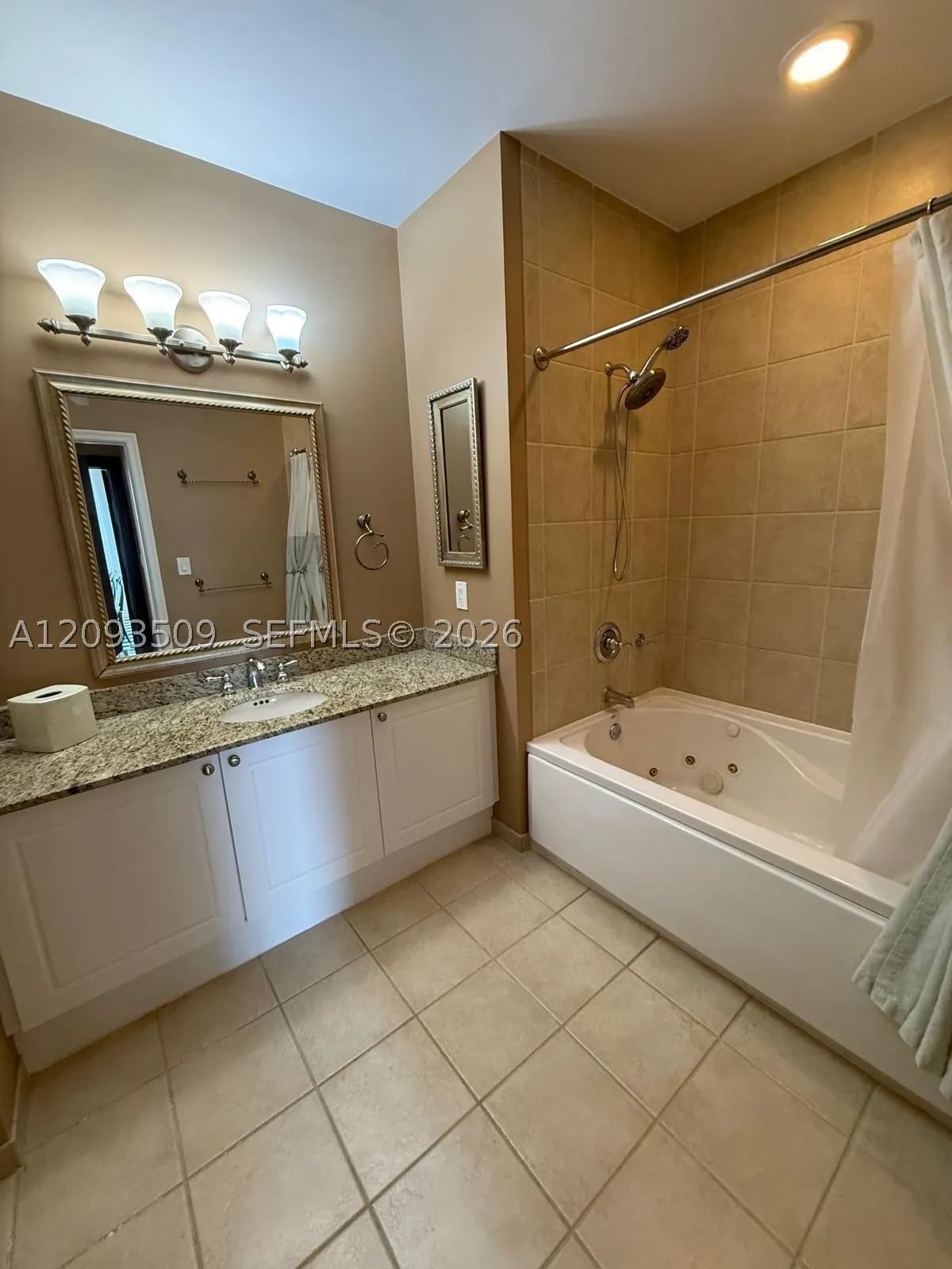 19501 W Country Club Dr #TS-03