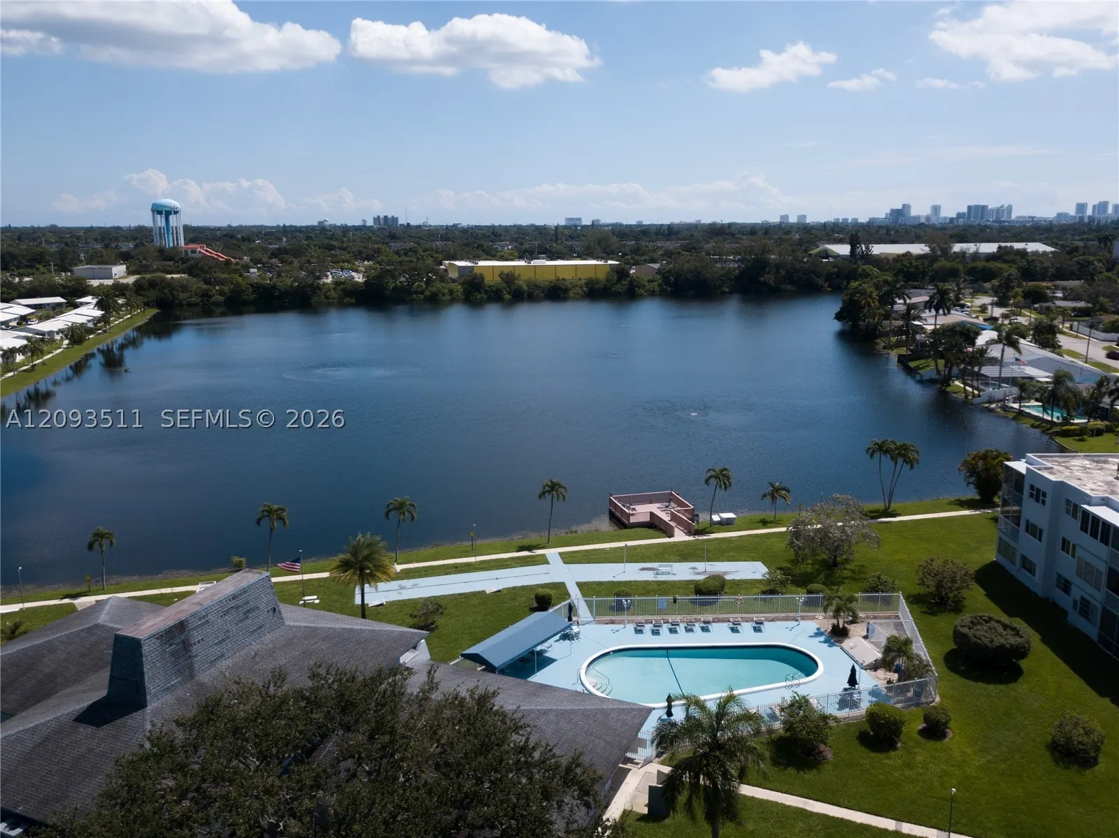 2200 Park Ln #306