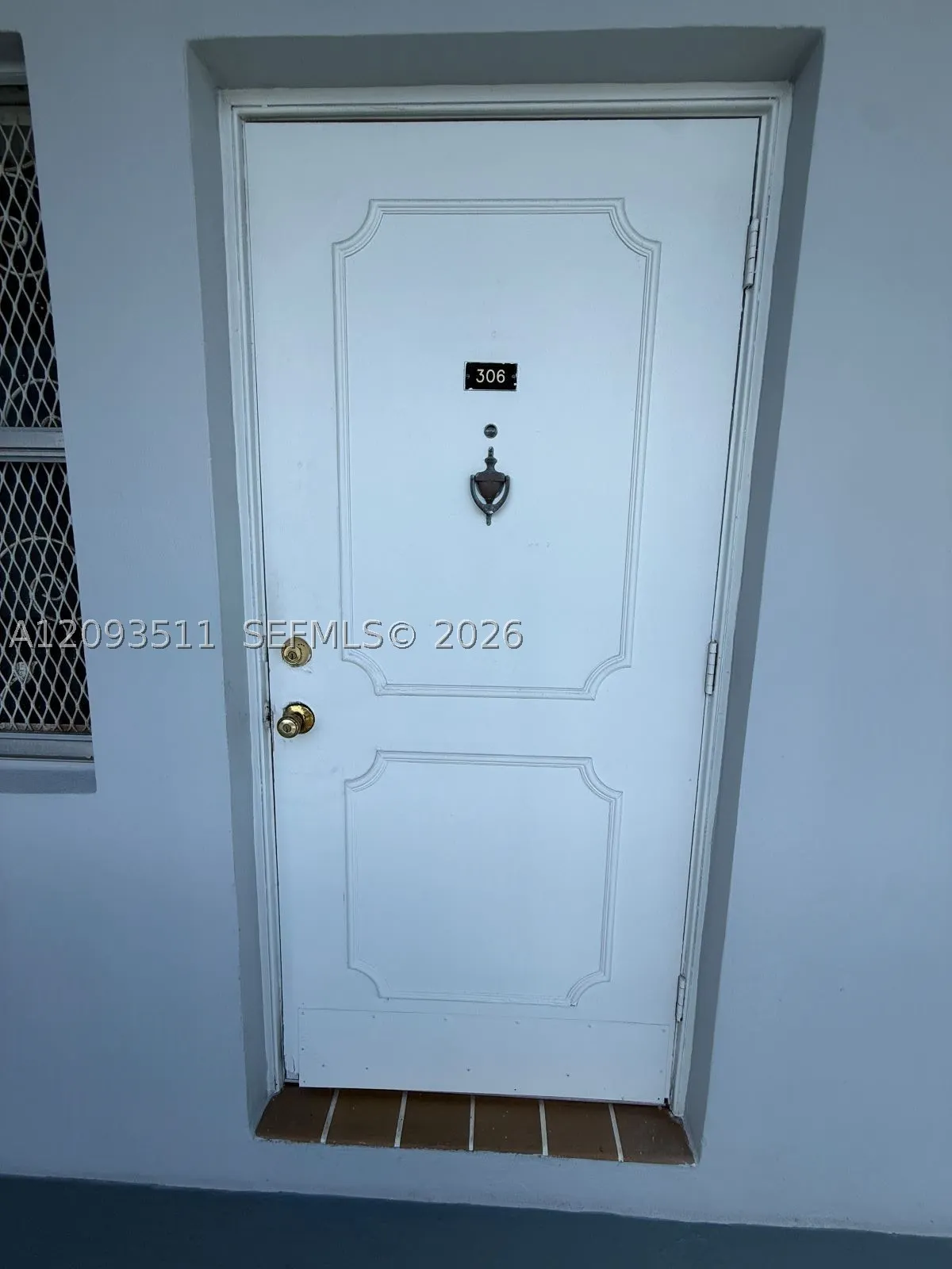 2200 Park Ln #306