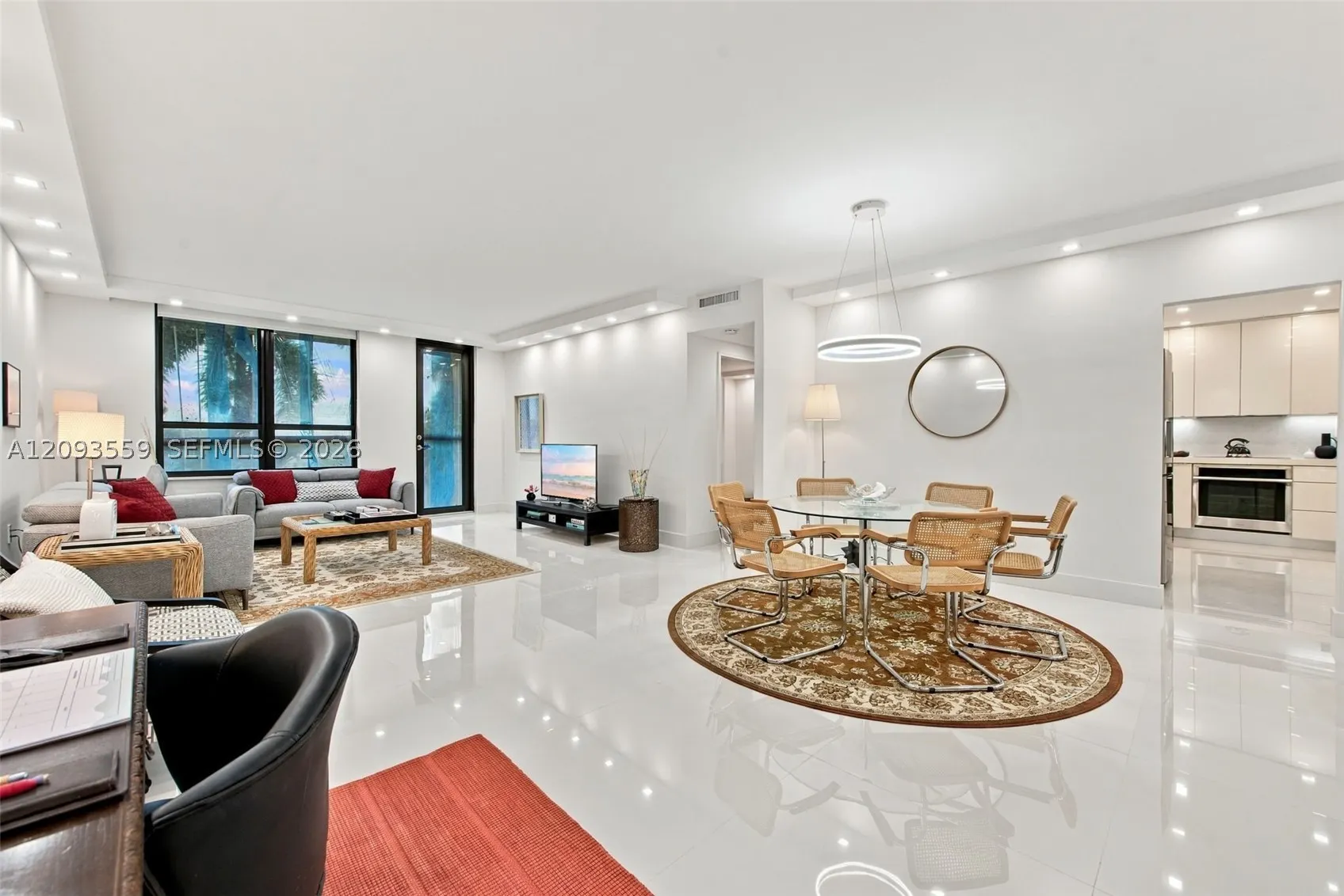 10185 Collins Ave #506