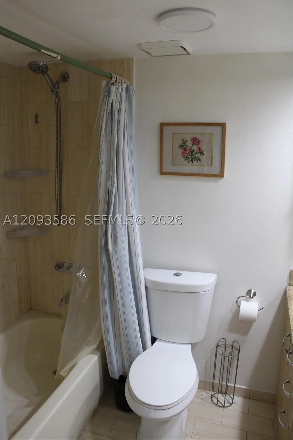 2457 Collins Ave #1502