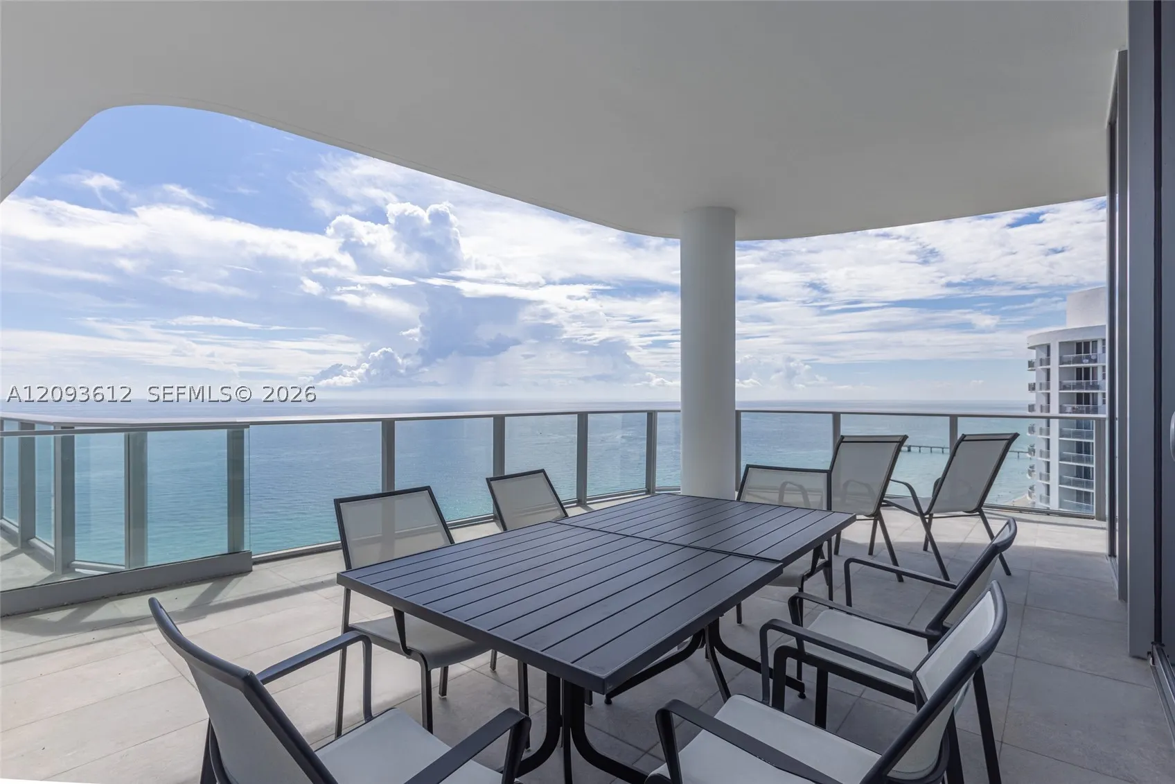 17475 Collins Ave #1802