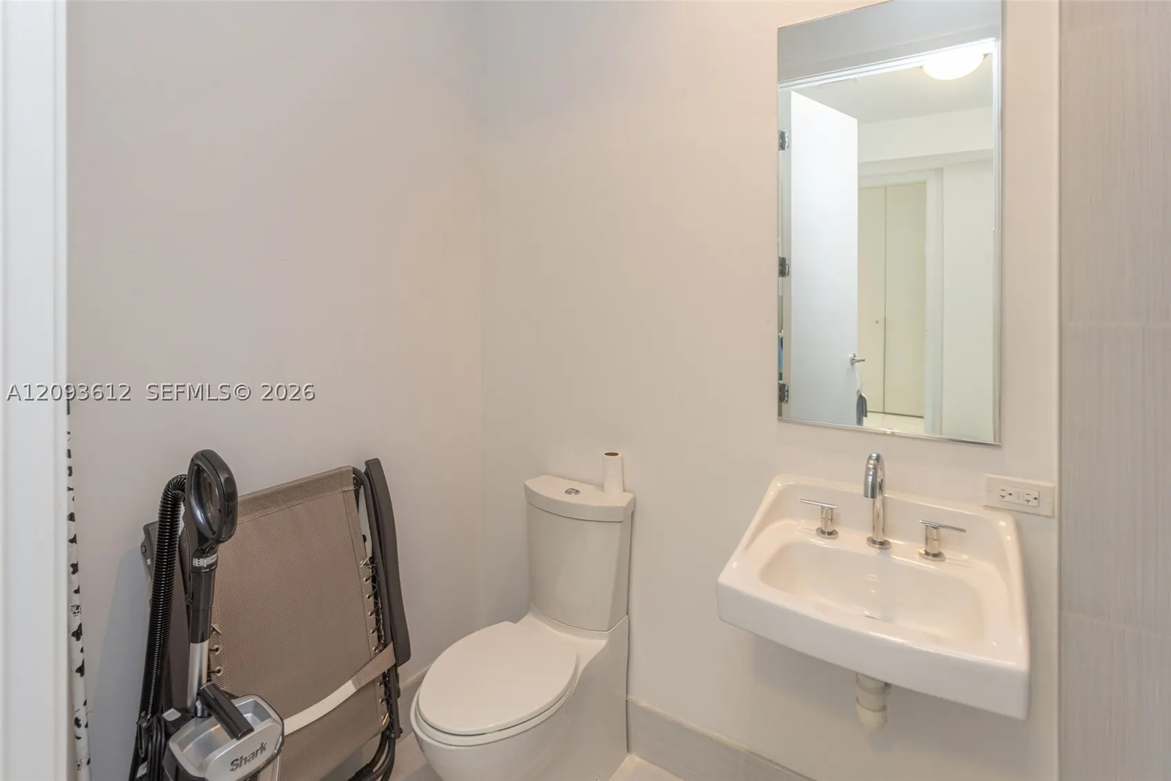 17475 Collins Ave #1802