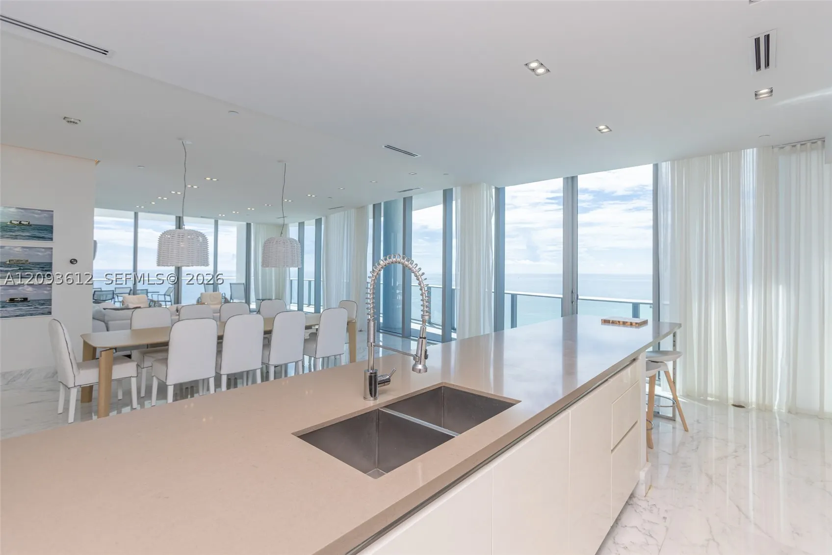 17475 Collins Ave #1802