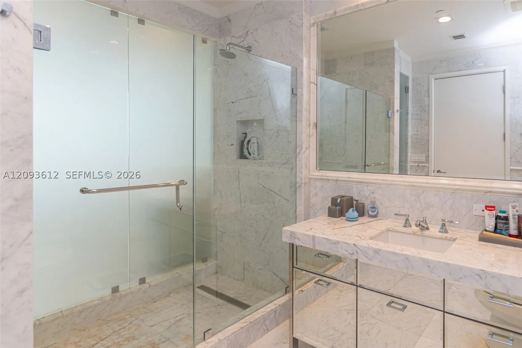 17475 Collins Ave #1802