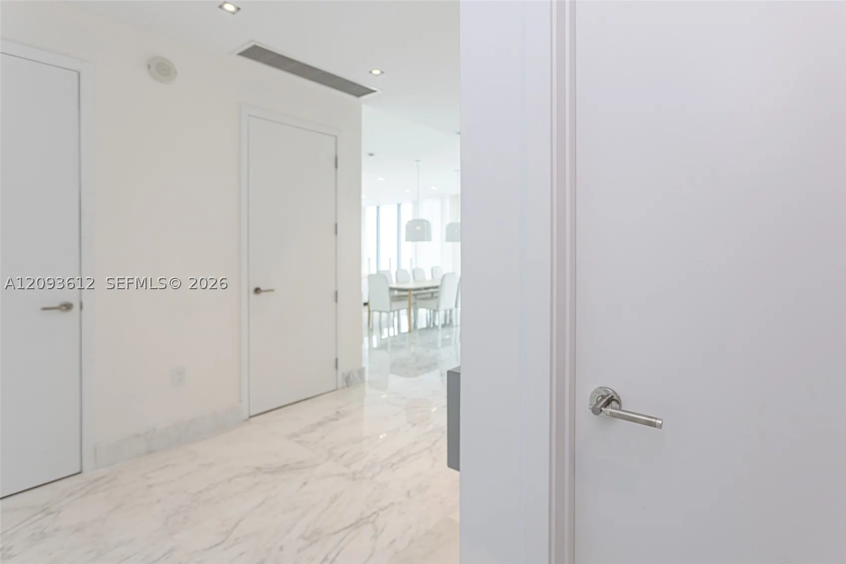 17475 Collins Ave #1802