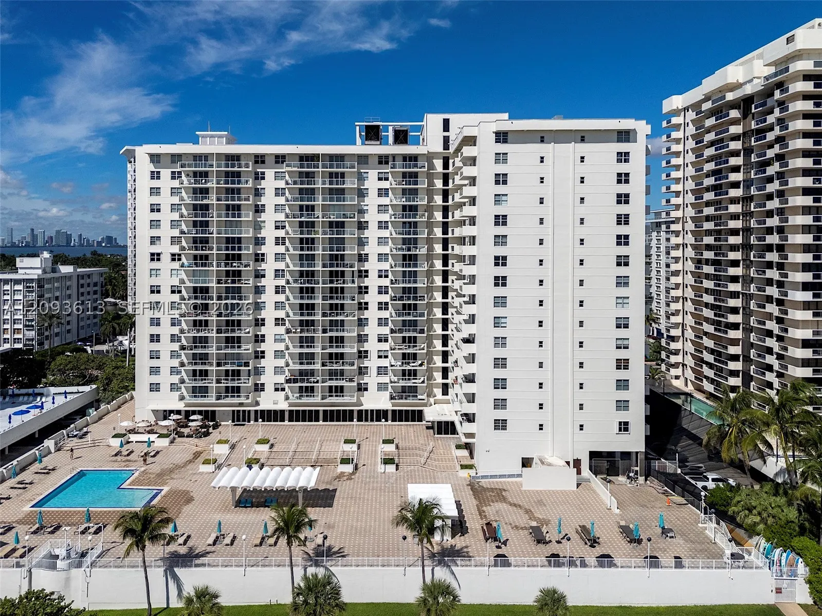 5701 Collins Ave #1007