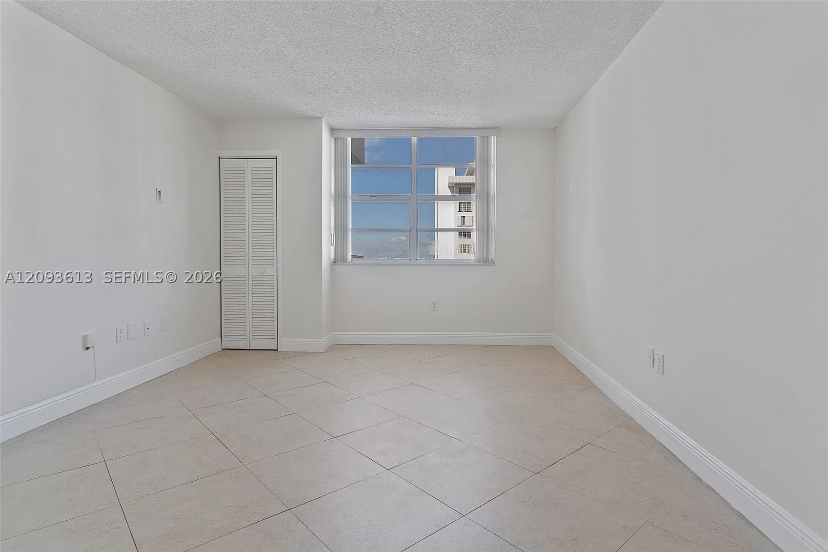 5701 Collins Ave #1007