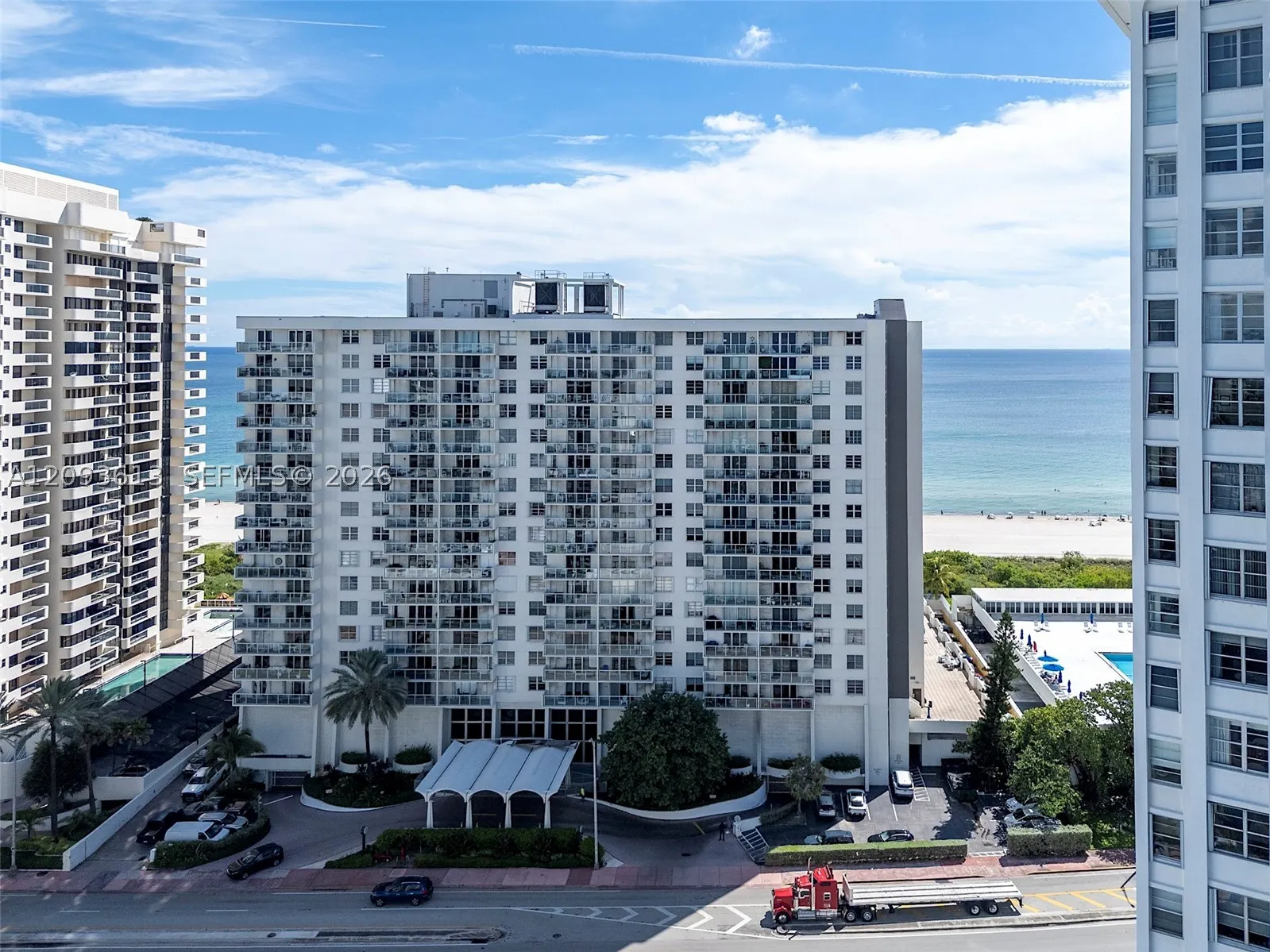 5701 Collins Ave #1007