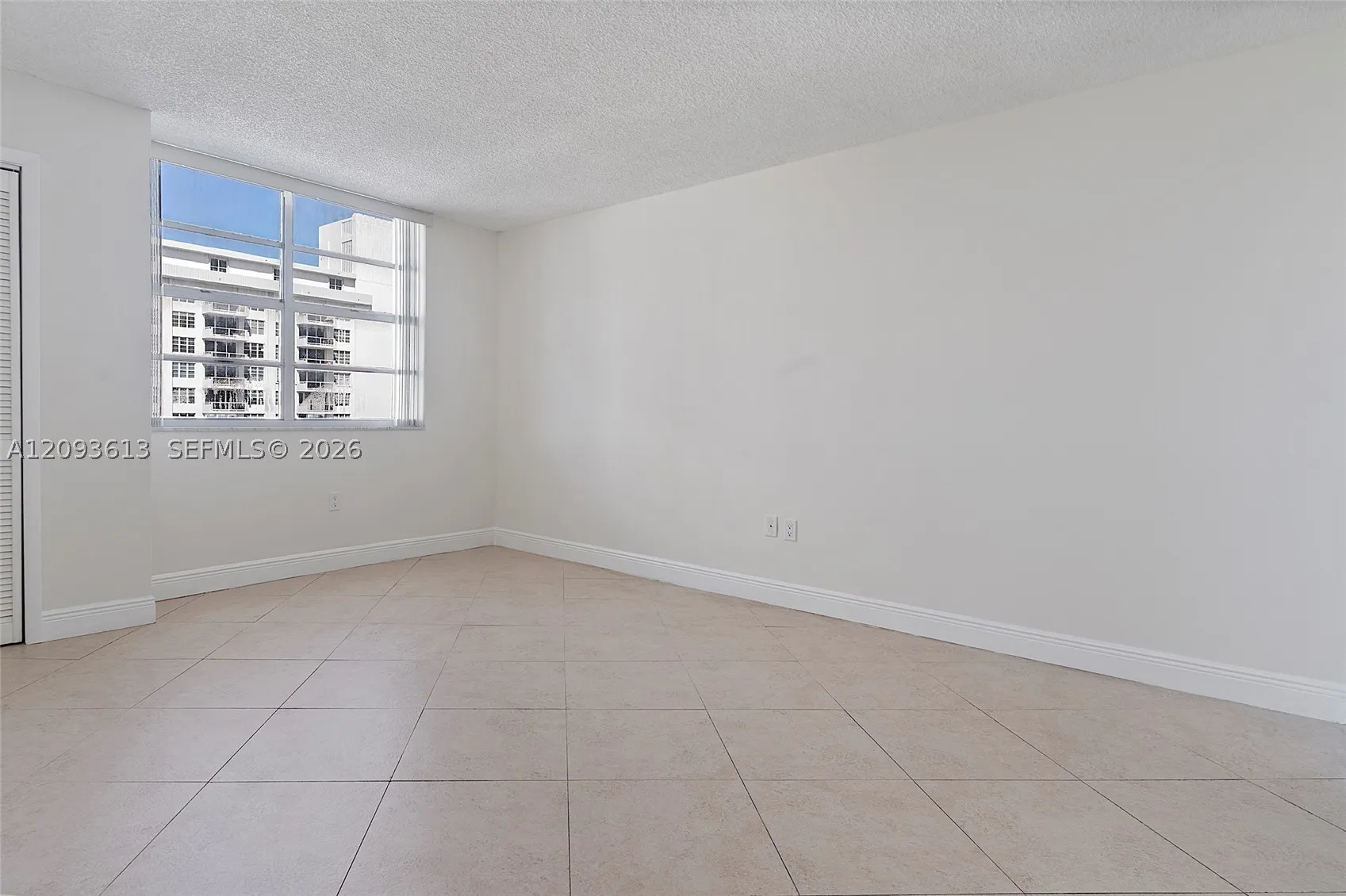 5701 Collins Ave #1007